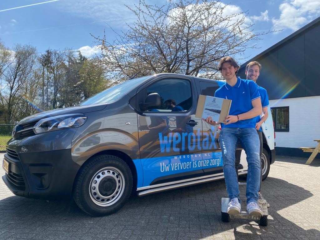 taxi-vervoer-werotax-taxibedrijf-uw-vervoer-is-onze-zorg-werotax
